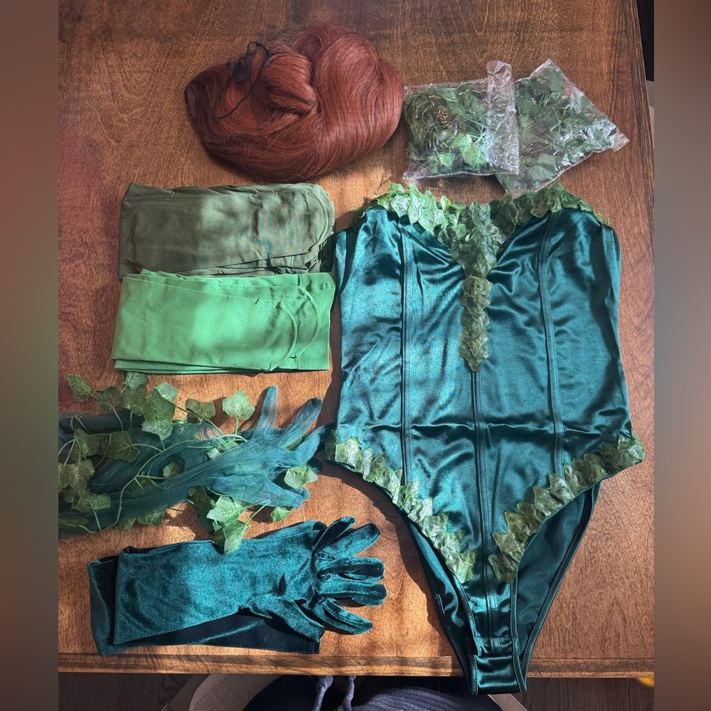 DIY Poison Ivy Costume/Cosplay